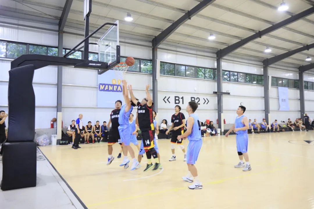 花花牛丨奪冠，奪冠，奪冠?。。∮霉谲姙橹袊?guó)健兒喝彩?。?！