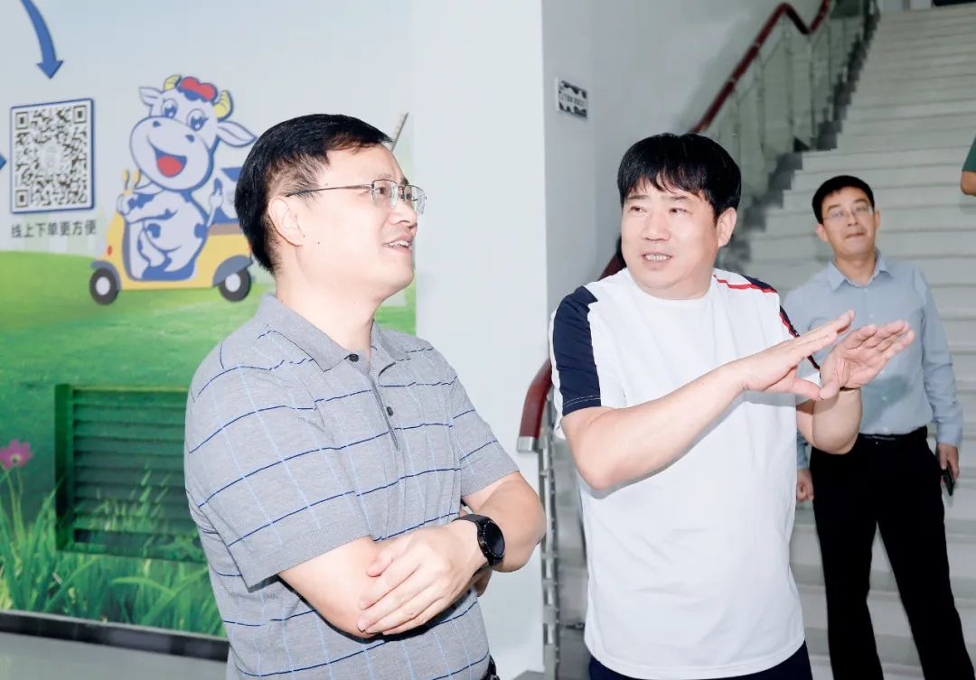 快訊｜社旗縣人民政府縣長關(guān)文波一行蒞臨花花牛乳業(yè)集團(tuán)參觀考察
