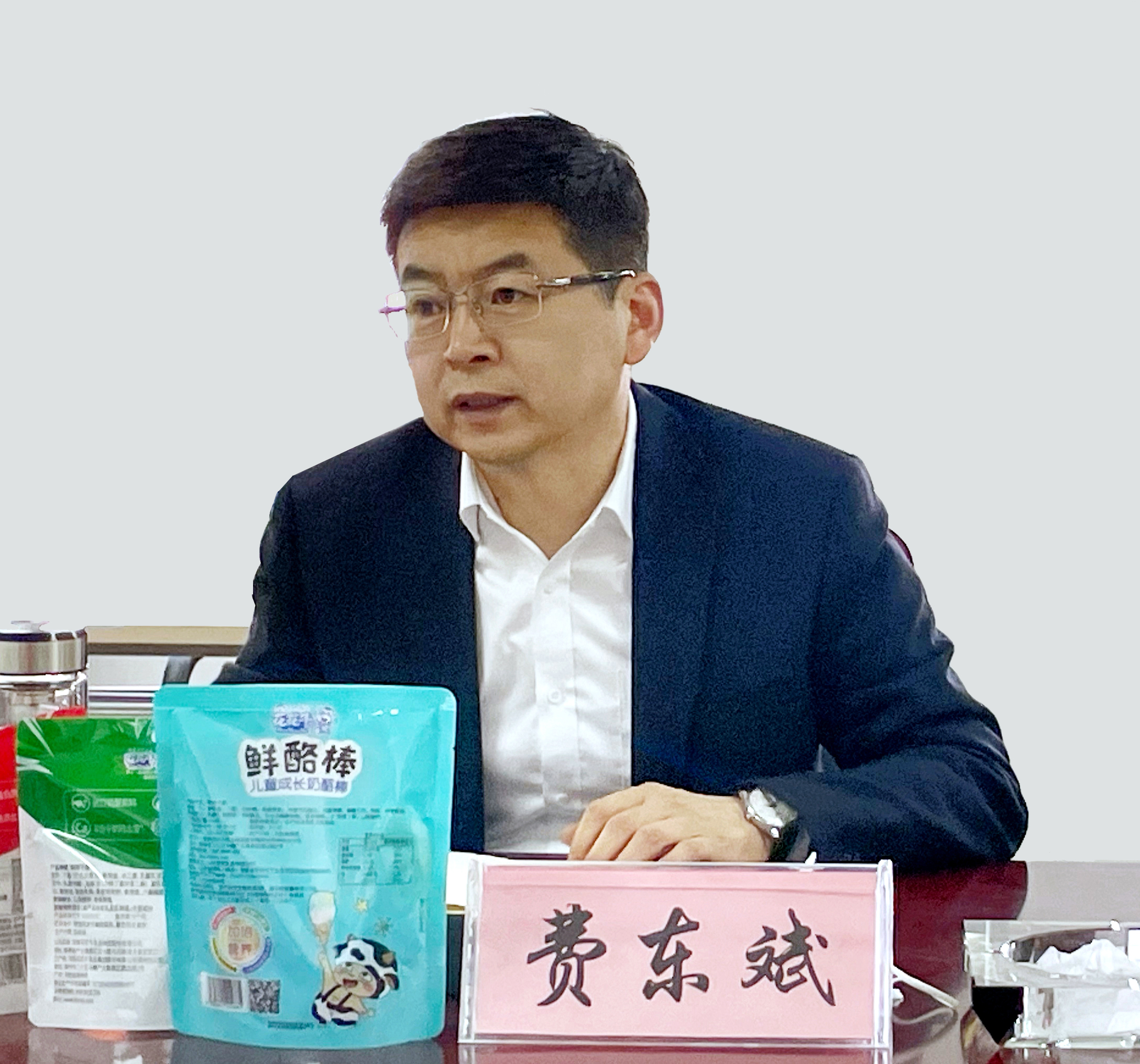 河南省委常委、副省長費東斌蒞臨 花花牛乳業(yè)集團(tuán)調(diào)研