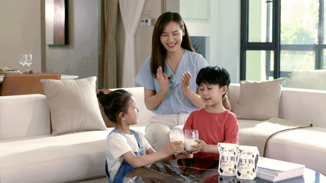 榮譽(yù) | 花花牛乳業(yè)集團(tuán)旗下七家子公司 獲評(píng)河南省“農(nóng)業(yè)產(chǎn)業(yè)化重點(diǎn)龍頭企業(yè)”