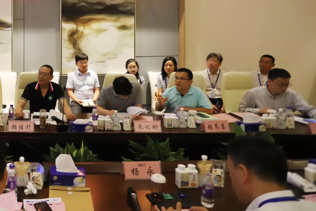 河南首家！花花牛乳業(yè)集團(tuán)通過優(yōu)質(zhì)乳工程驗(yàn)收