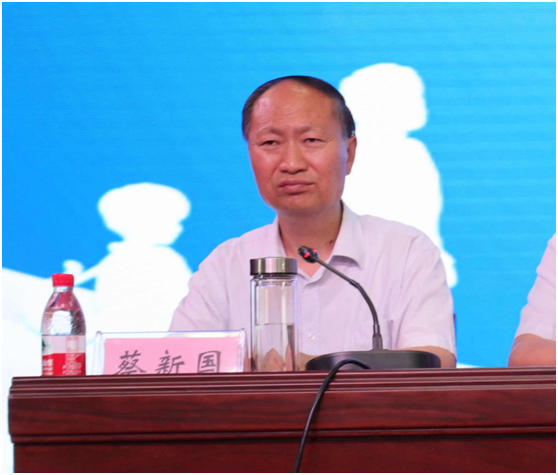 “健康中原，牛奶伴您行——花花牛乳業(yè)集團(tuán)2018中國(guó)小康牛奶行動(dòng)” 公益助學(xué)啟動(dòng)儀式隆重舉行